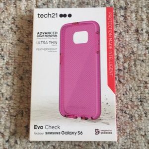 tech 21 pink cell phone case/protector